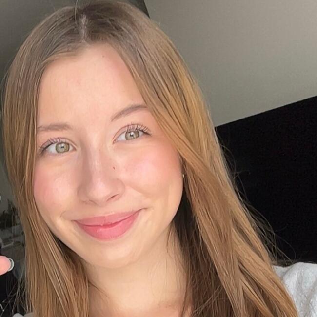 Babysitter in Thorigny-sur-Marne: Emy