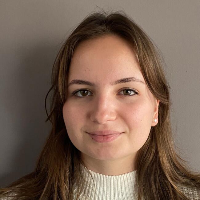 Babysitter in Playa del Carmen: Jade