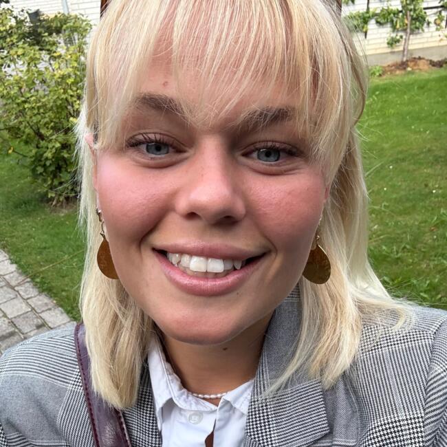 Babysitter in Sydney: Alma