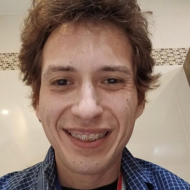 Babysitter in San Nicolás de los Garza: Angel