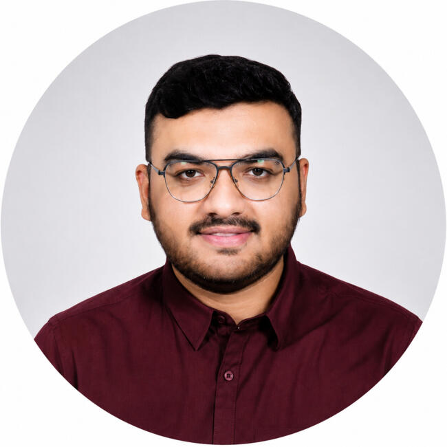 Babysitting job in Ahmedabad: Akash