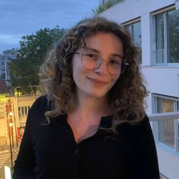 Babysitter in Saint-Maur-des-Fossés: Ambre