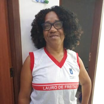 Babá em Lauro de Freitas: Ana