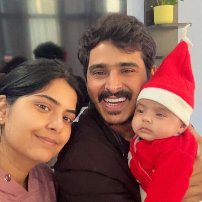 गुरुग्राम में बेबीसिटिंग की नौकरी: Deeshant