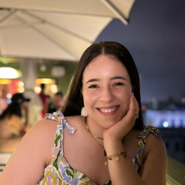 Babysitter in Tunis: Hadil