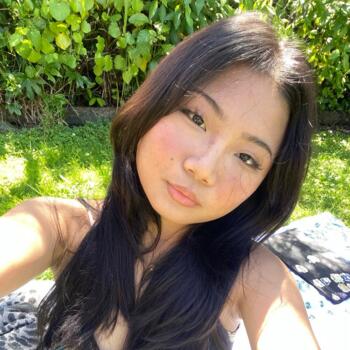 Babysitter in Lower Hutt: Hyacinth