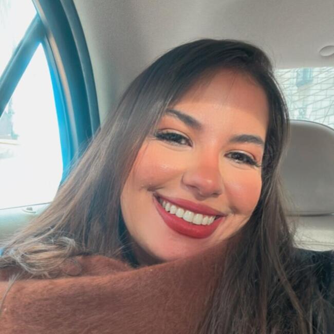 Babysitter in Silver Spring: Debora