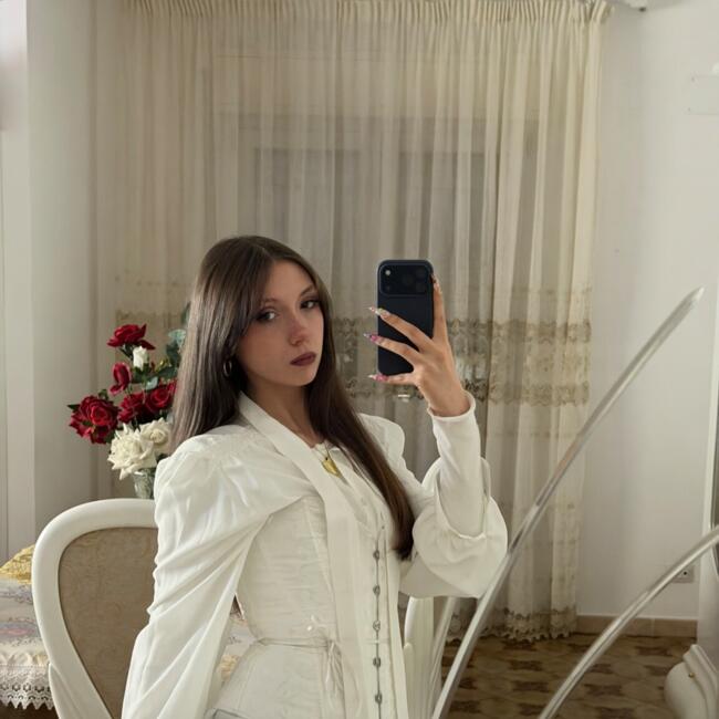 Babysitter a Aversa: Mariagrazia