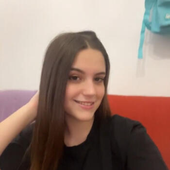 Nanny in Puerto Serrano: Lucia