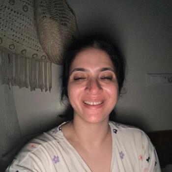 Babysitting job in Delhi: babysitting job Neha