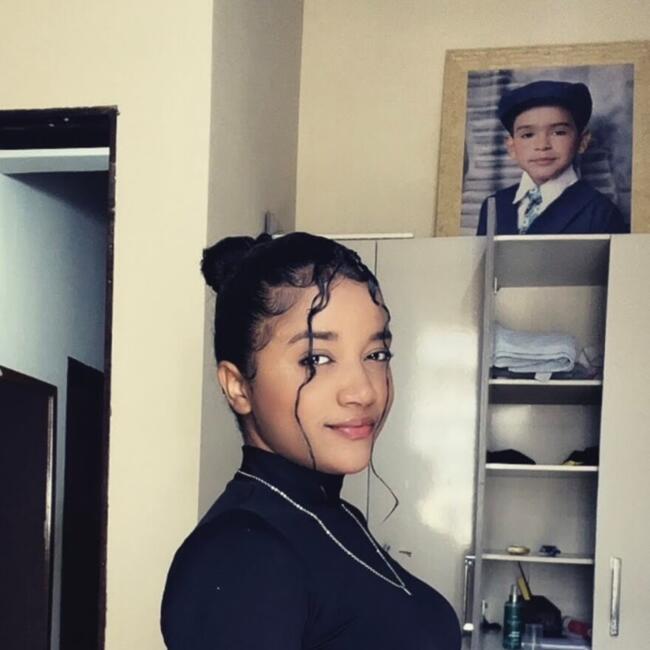 Babysitter in Brasília: Ana Paula