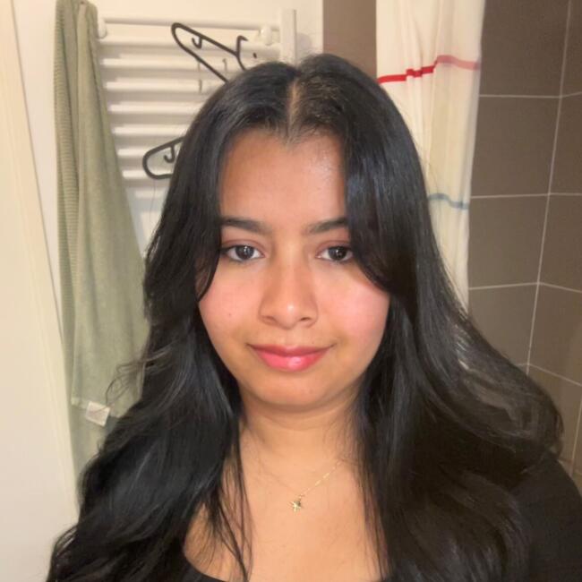 Babysitter in Ségny: Shierly