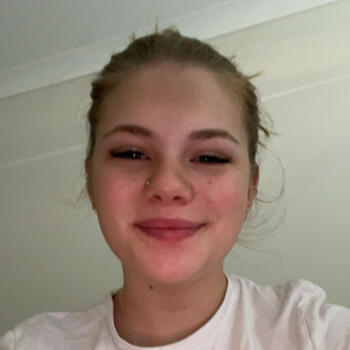 Babysitter in Campbelltown: Alexis