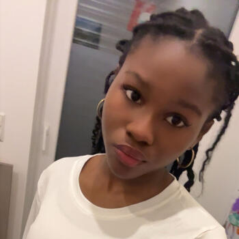 Babysitter in Differdange: Marie