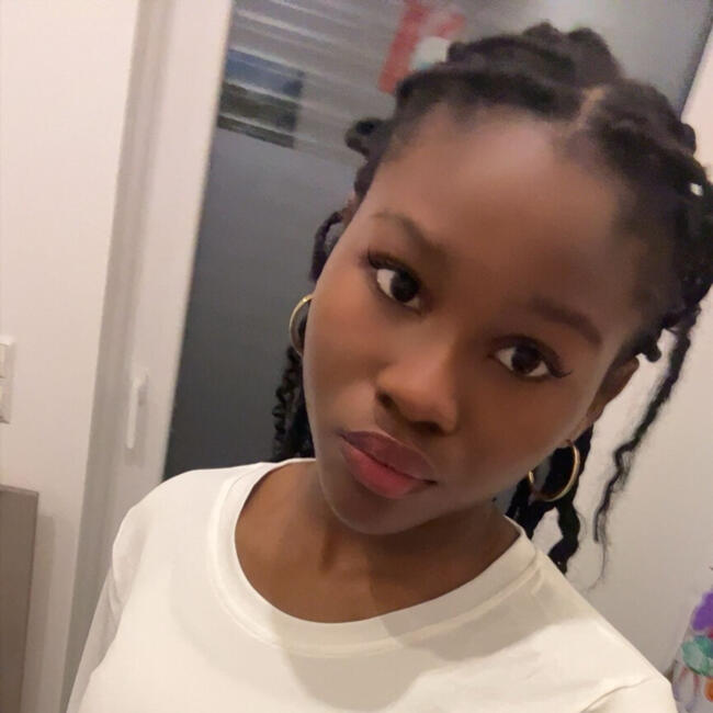 Babysitter in Differdange: Marie