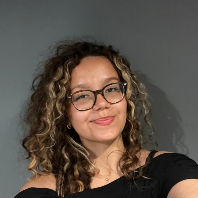 Babysitter in Fort Myers: Dilara