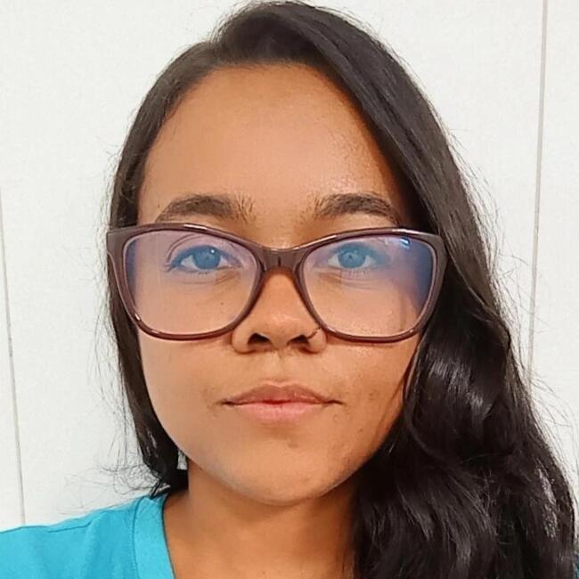 Babysitter in Brasília: Katielle