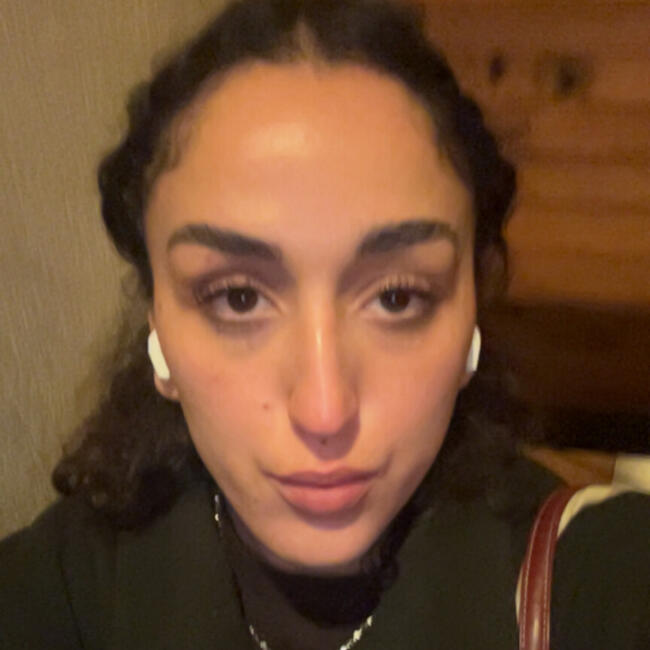 Babysitter in Lyon: Camelia