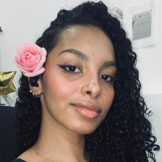 Babysitting job in Governador Valadares: Thauanne