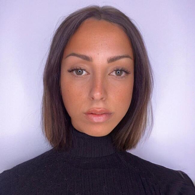 Babysitter in Täby: Amna