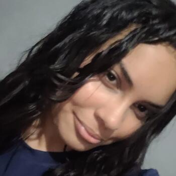 Babysitter in Nova Iguaçu: Julia