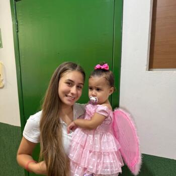Emprego de babá em Formosa: emprego de babá Giovanna