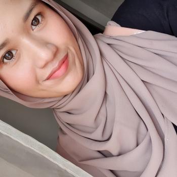 Kerja pengasuh di Shah Alam: kerja pengasuh Farah