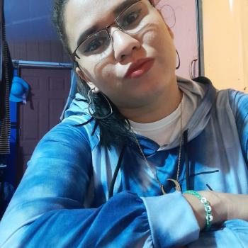 Babysitter in Cartago: Allison