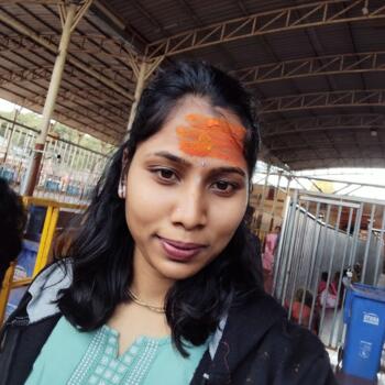 बेबीसिटर बंगलौर: Keerthana