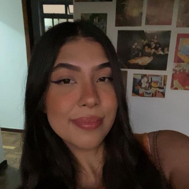 Babá em Curitiba: Julia