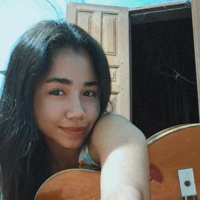 Babá em Linhares: Michelli