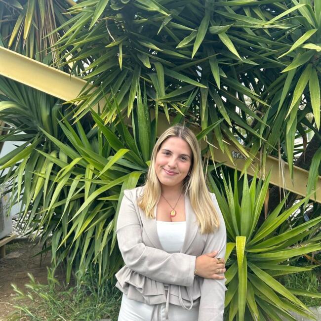 Babysitter in Almada: Beatriz