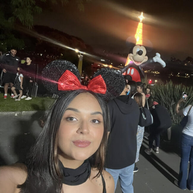 Babysitter in Criciúma: Nicole Lima