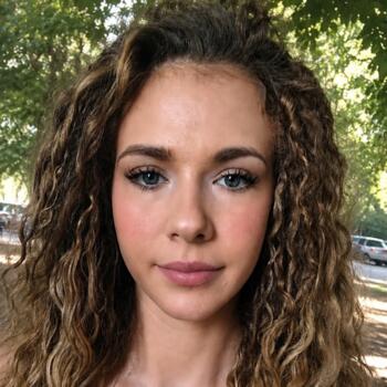 Babysitter in Debrecen: Kitti