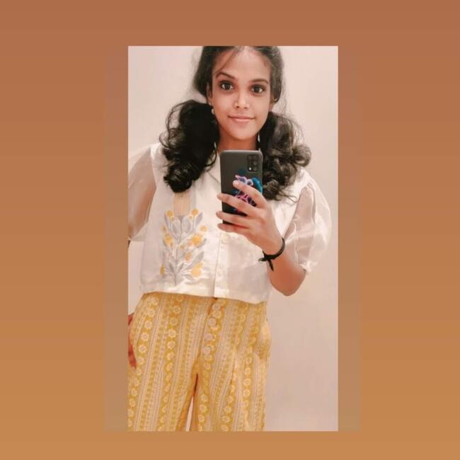 Babysitter in Glasgow: Vishnavi Thampi