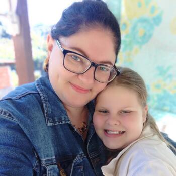 Babysitter in Blumenau: Juliana