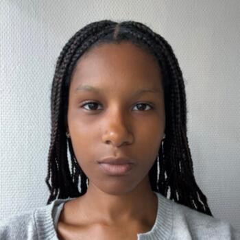 Babysitter in Saint-Ouen: Adama
