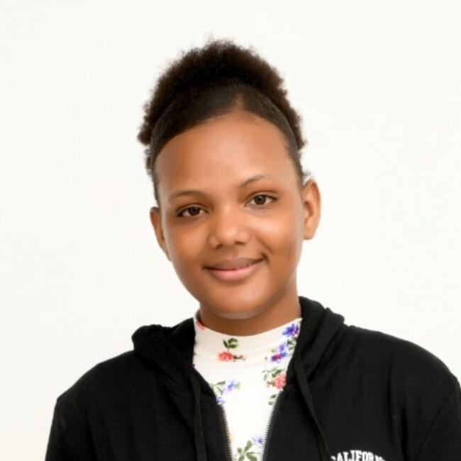 Niñera en Ingenio Nuevo: Angela