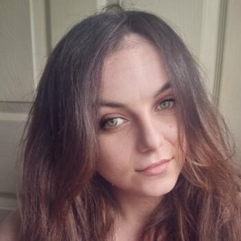 Babysitting job in Cumbernauld: babysitting job Chelsea