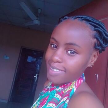 Babysitter Port Harcourt: Benita