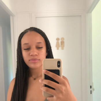 Baby-sitter à Grenoble: Naëlys