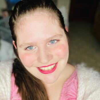 Baby-sitter in Étalle: Brenda