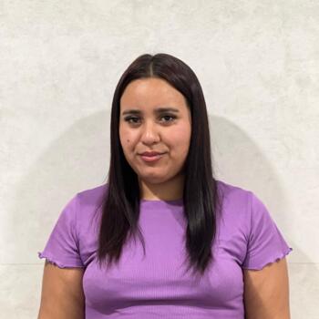 Niñera José C. Paz: Floria