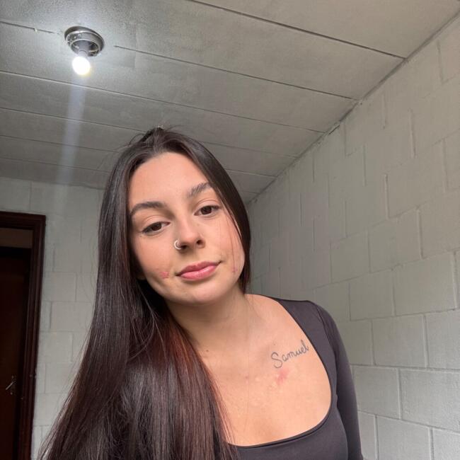 Babysitter in Campo Bom: Estela