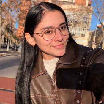 Babysitter in Sant Boi de Llobregat: Pamela