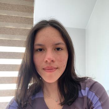 Babysitter in La Florida: Abril