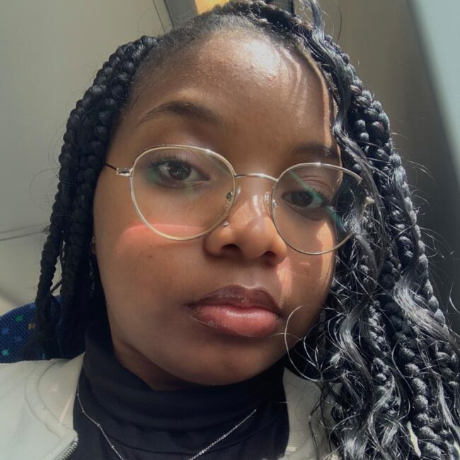 Babysitter em Almada: Mariana Grilo