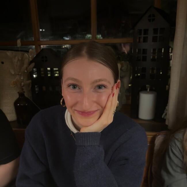 Babysitter in Grand-Lancy: Nina