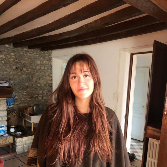 Babysitter in Saint-Ouen-Marchefroy: Anouk