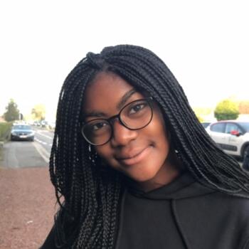 Babysitter in Enghien: Cyrielle